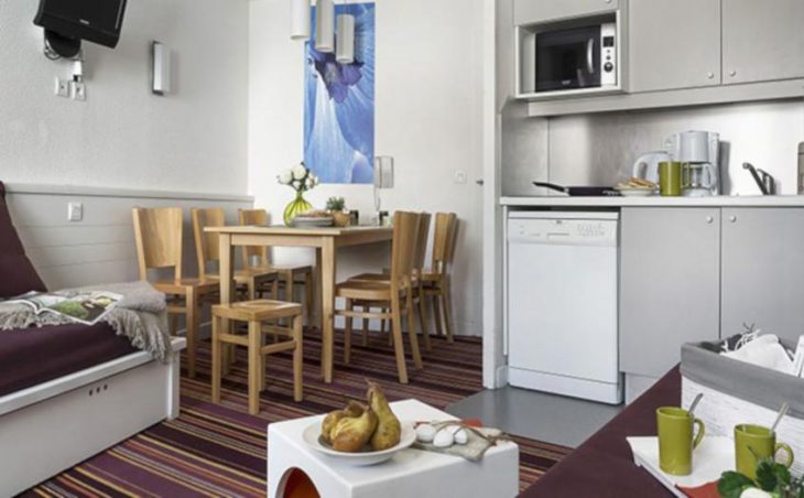 La Daille Apartments, Val d'Isère, Kitchen